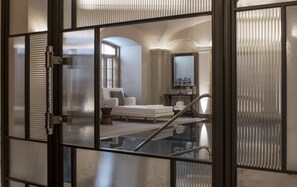 Indoor pool, pool loungers
