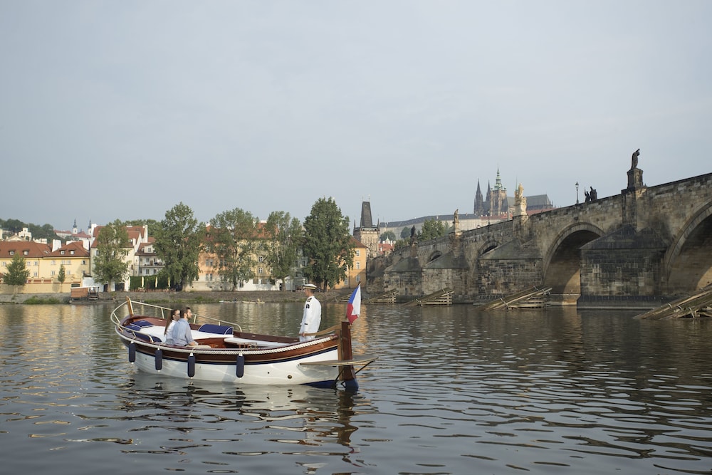 Four Seasons Hotel Prague by null