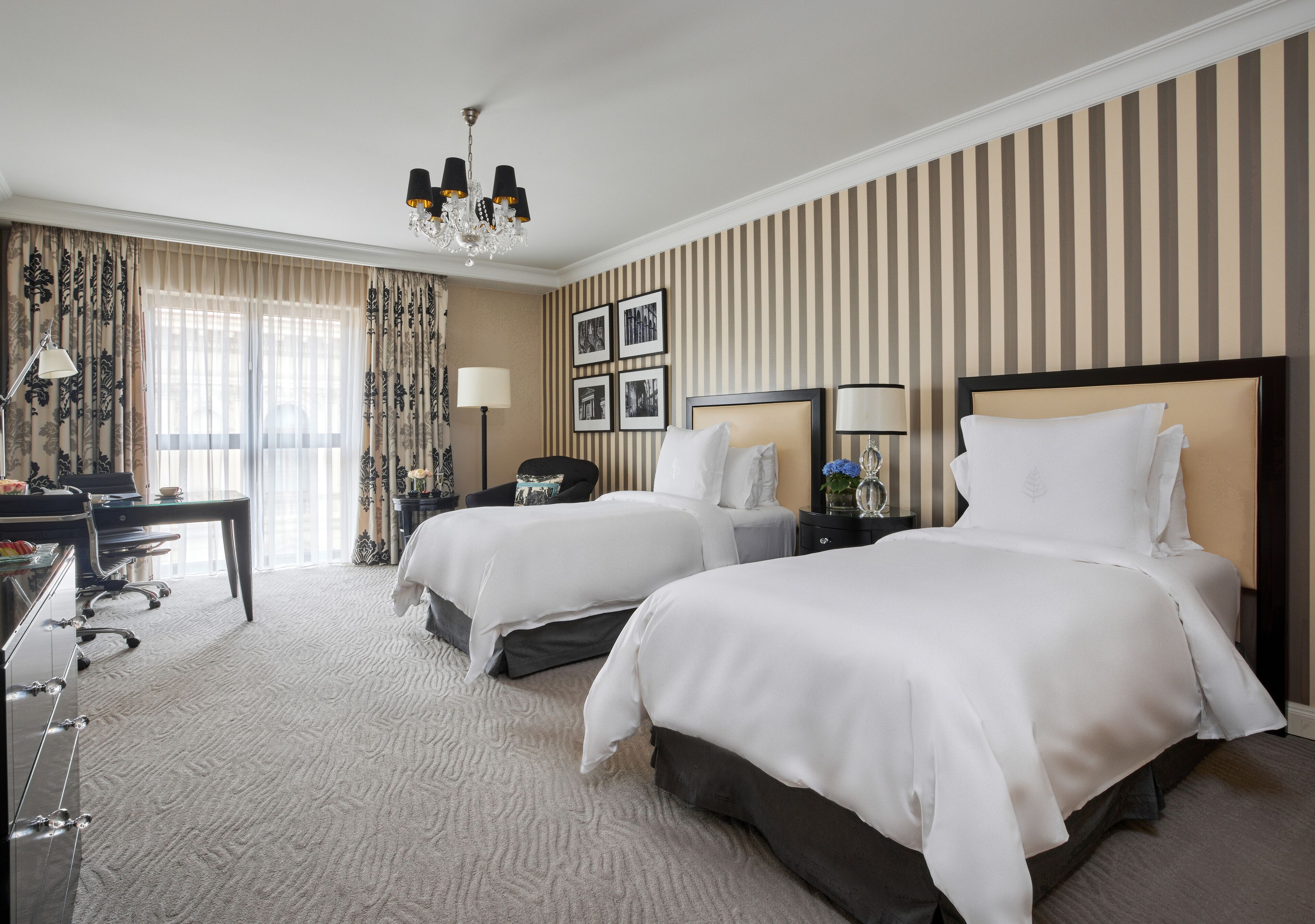 deluxe room, non smoking | egyptian cotton sheets, premium bedding, down duvets, minibar