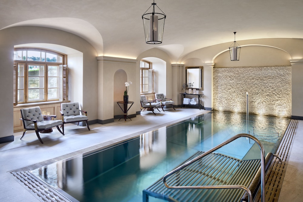 Four Seasons Hotel Prague by null