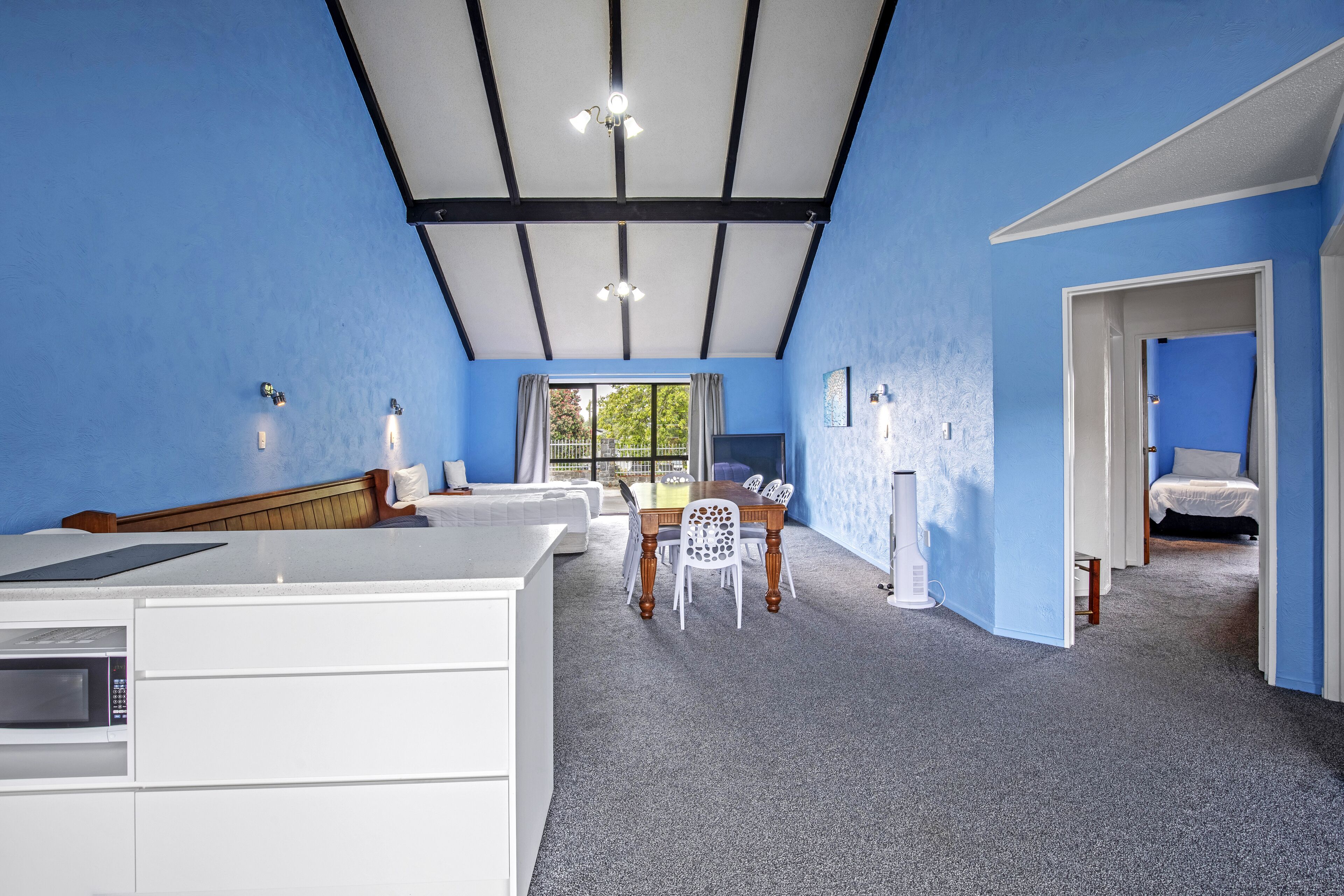 Three-Bedroom Apartment | Free WiFi, bed sheets