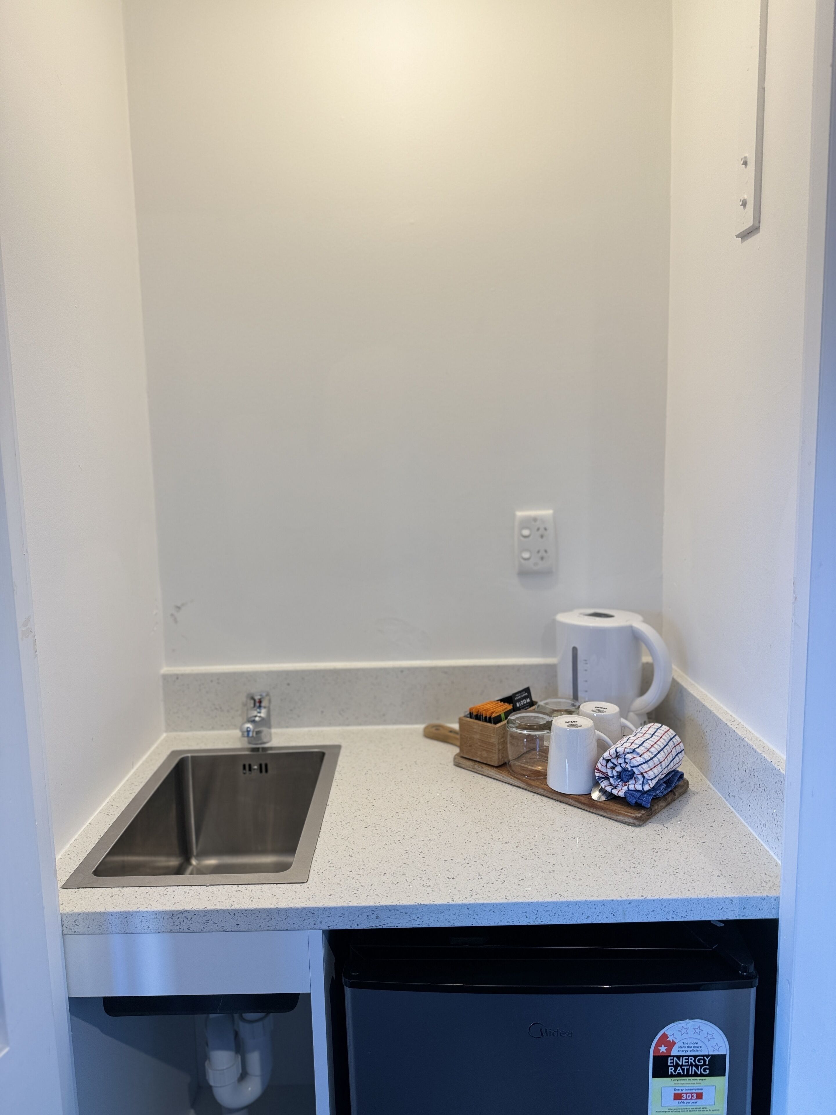 Photo - Oakwood Manor Motor Lodge