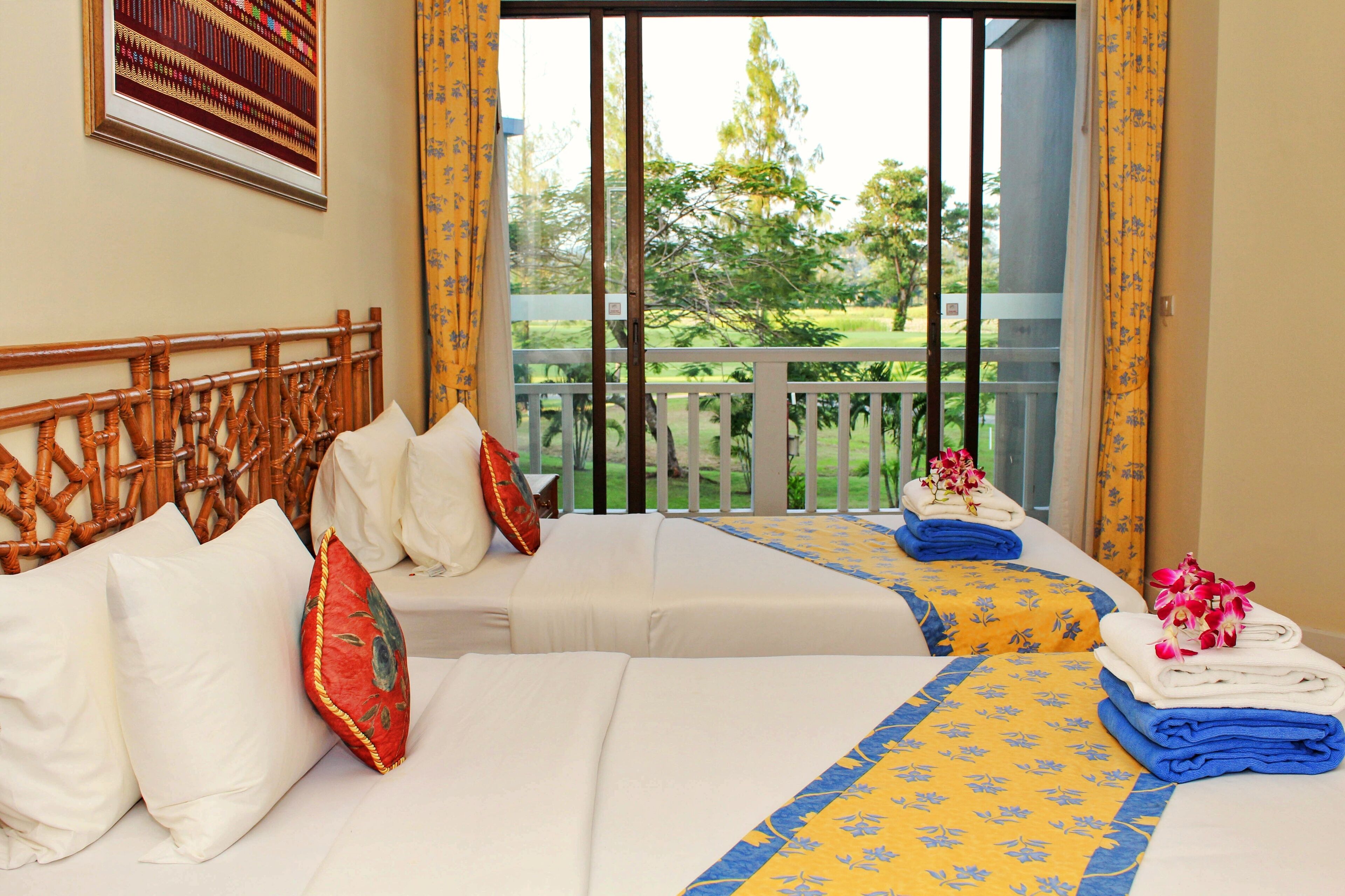 Superior Apartment, 2 Bedrooms | Garden view