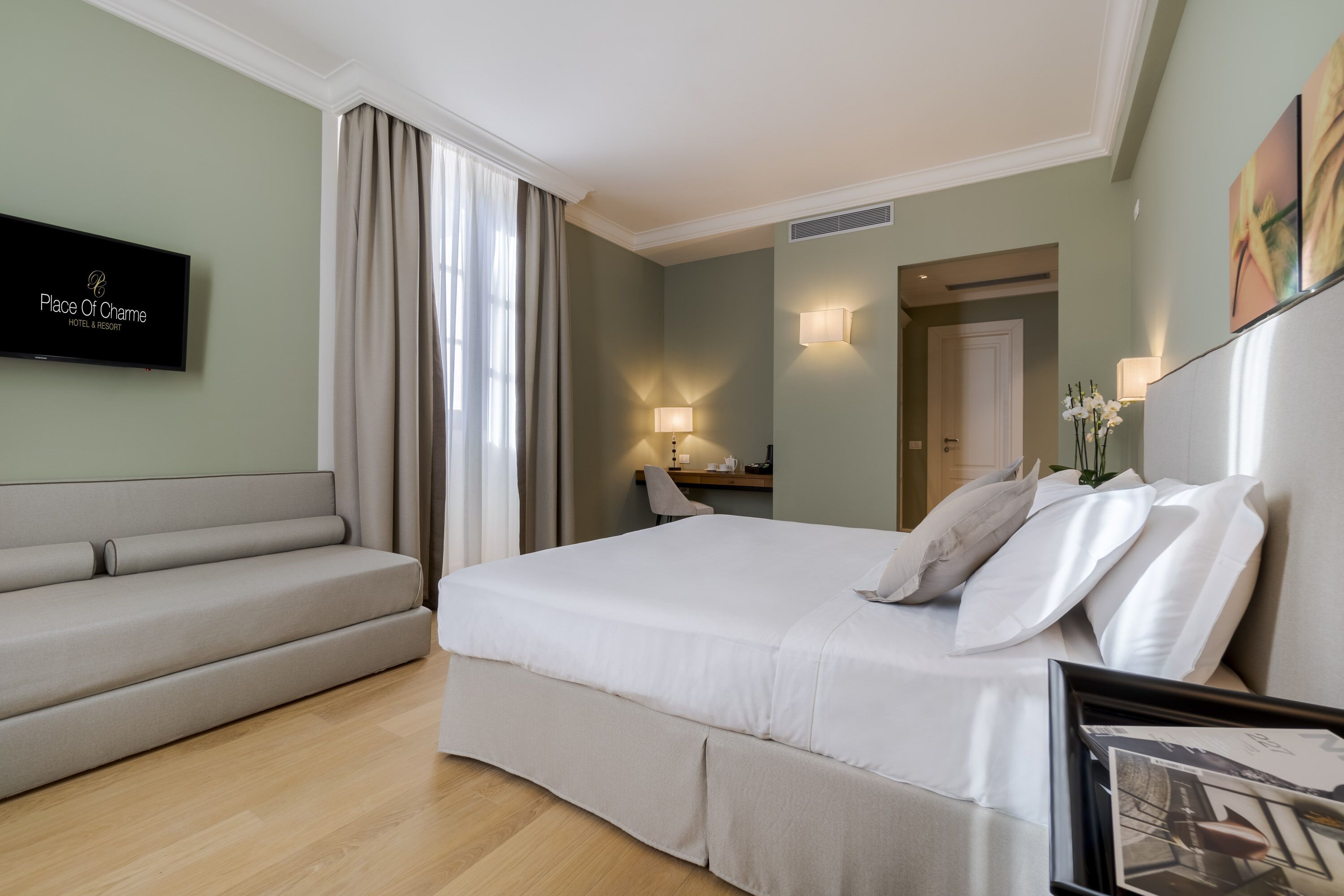 1 bedroom, premium bedding, minibar, in-room safe