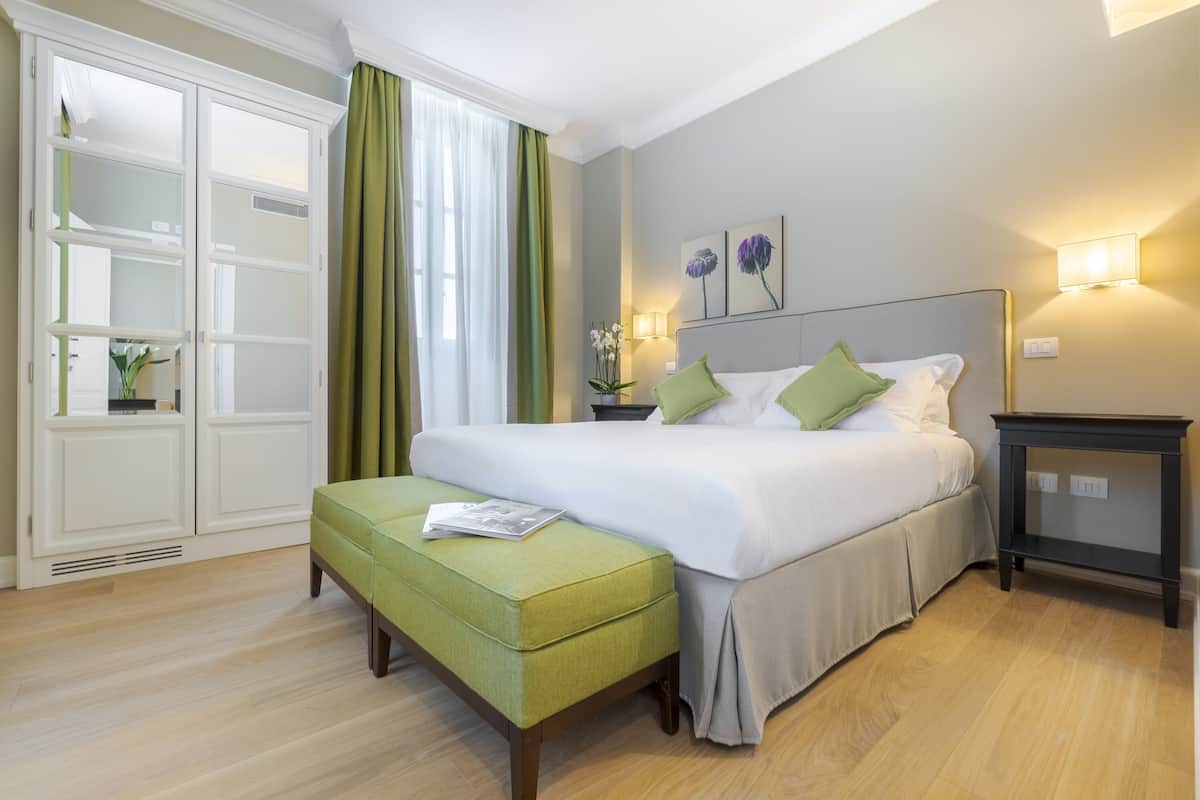 Junior Room | Premium bedding, minibar, in-room safe, desk