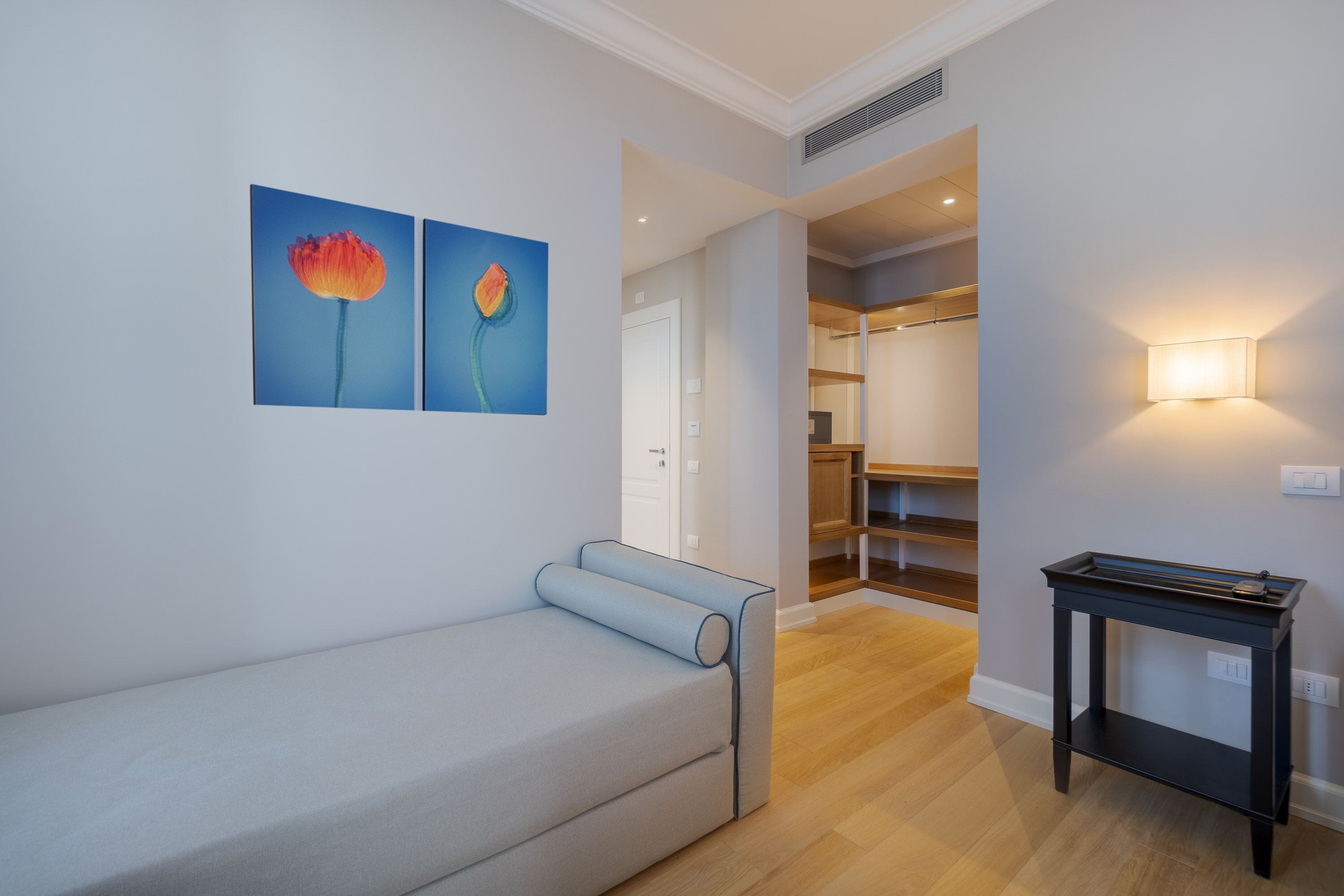 1 bedroom, premium bedding, minibar, in-room safe