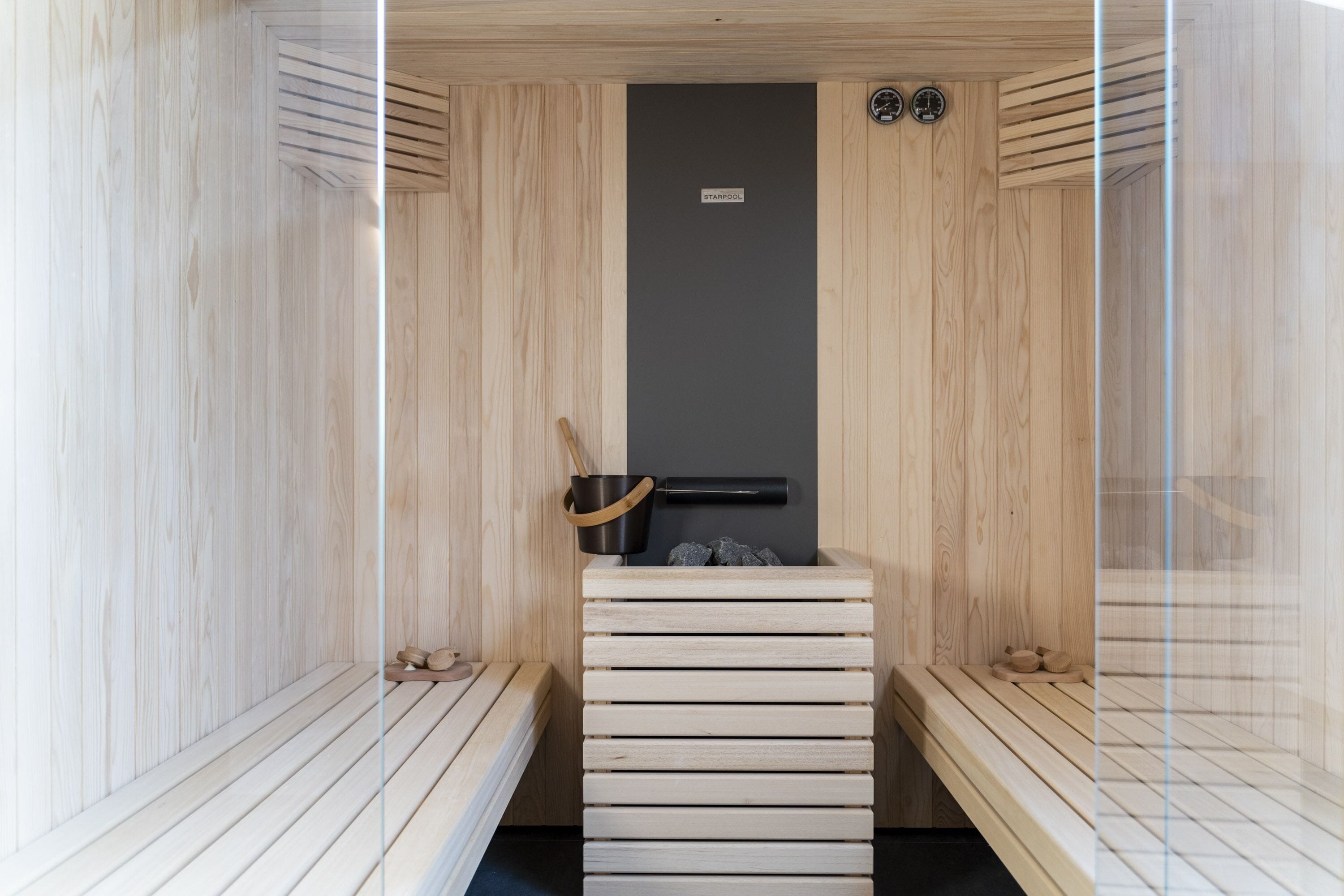 couples treatment room(s)