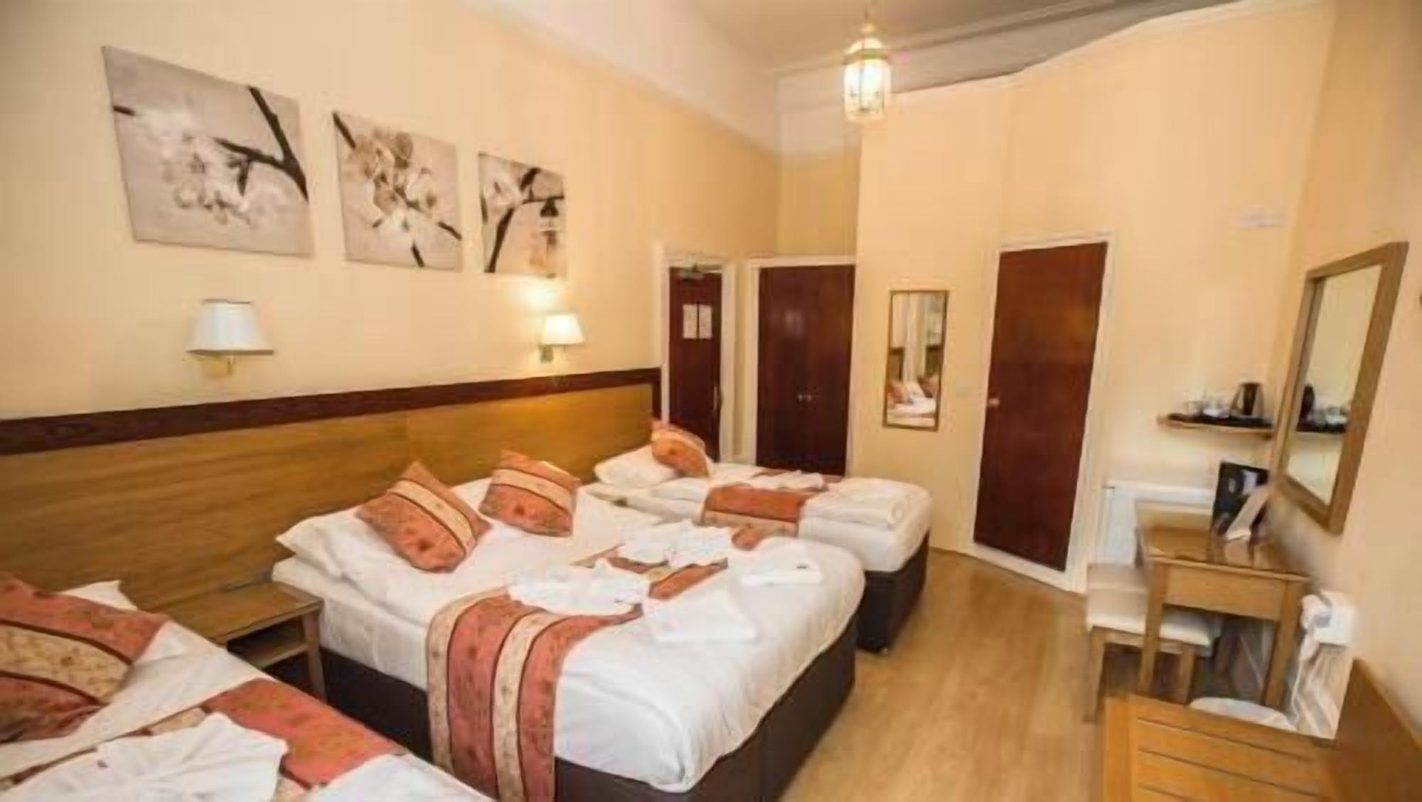 Ferro/asse da stiro, Wi-Fi gratuito, lenzuola