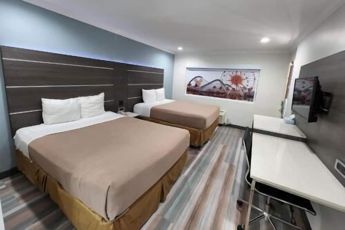 Desk, free WiFi, bed sheets