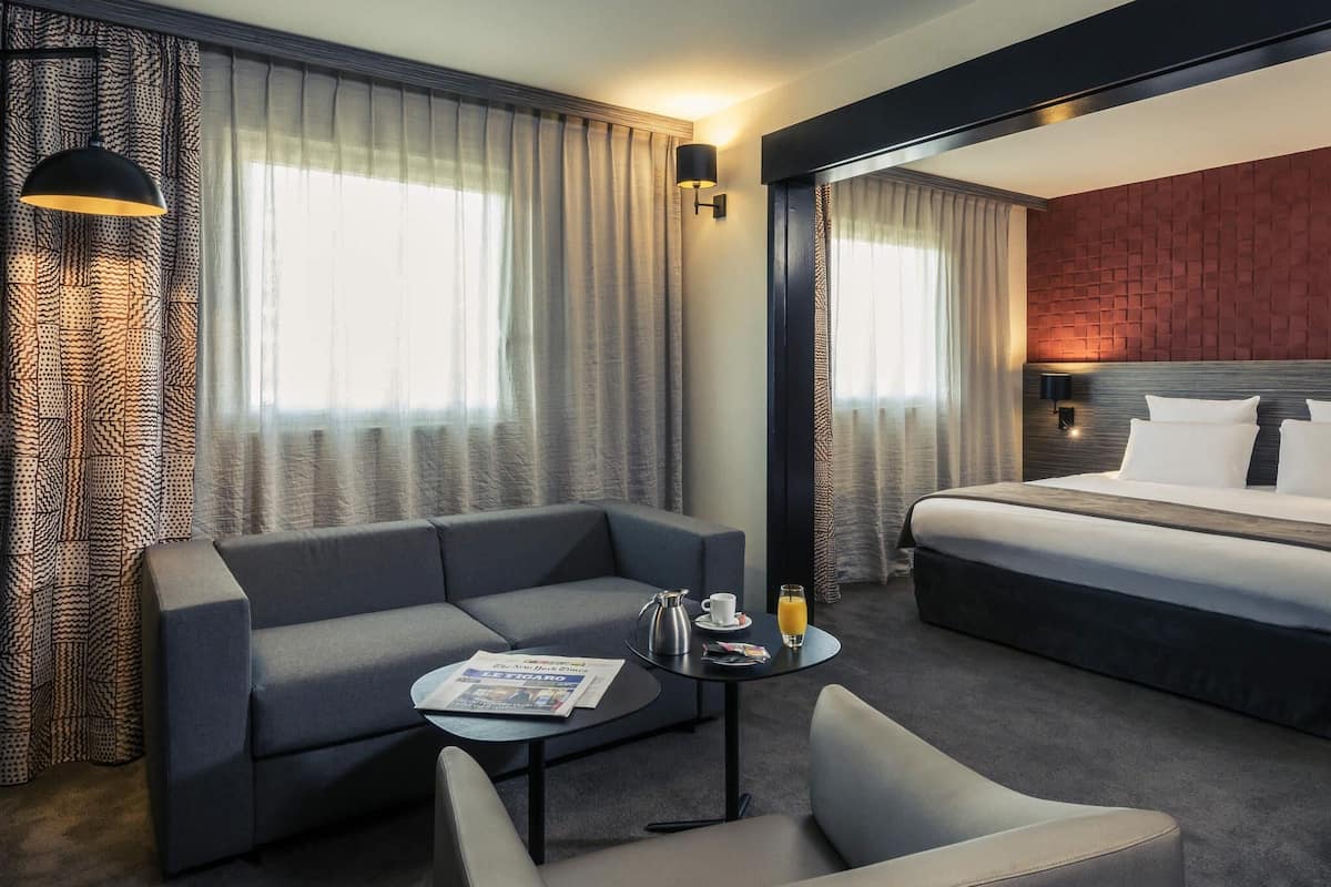 Suite, 1 Doppelbett und Schlafsofa | 1 Schlafzimmer, hochwertige Bettwaren, Zimmersafe, Schreibtisch