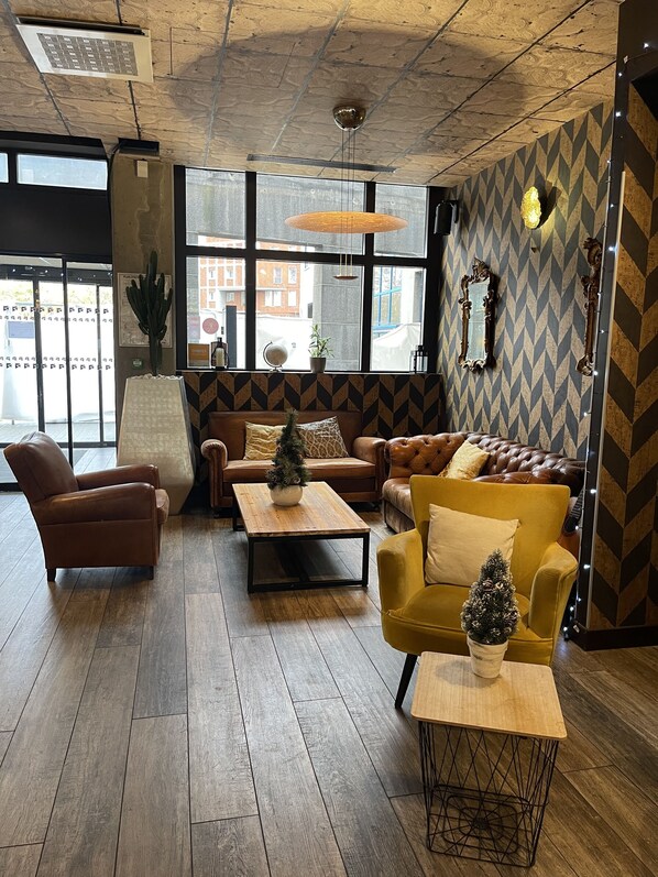 Lobby lounge - Mercure Paris Porte de Pantin (Pantin)