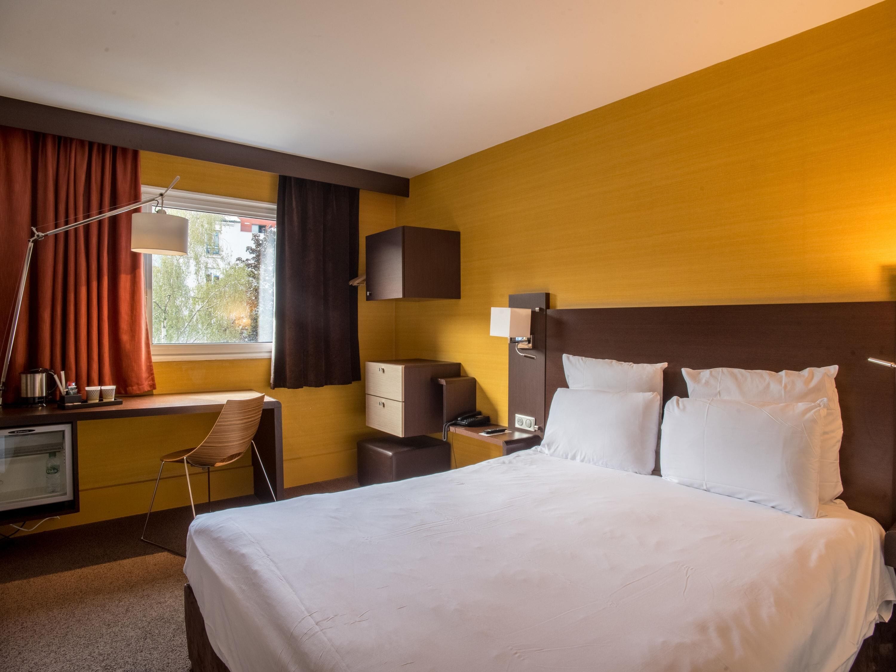 Classic-huone, 1 parisänky | 1 makuuhuone, ylelliset vuodevaatteet, tallelokero huoneessa, työpöytä