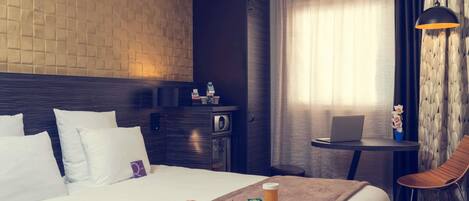 Superior Room, 1 Double Bed | 1 bedroom, premium bedding, in-room safe, desk