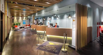 ibis Melbourne Hotel and Apartments