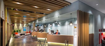 ibis Melbourne Hotel and Apartments