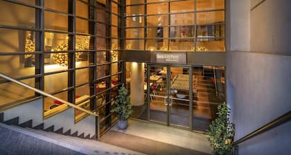 ibis Melbourne Hotel and Apartments