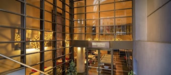 ibis Melbourne Hotel and Apartments