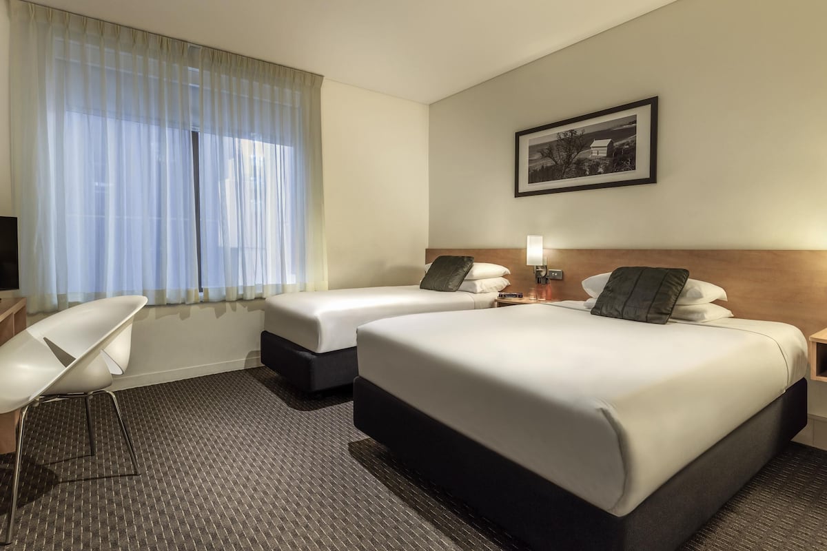 In-room safe, individually furnished, desk, laptop workspace