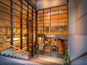 Exterior - ibis Melbourne Hotel and Apartments (Melbourne)