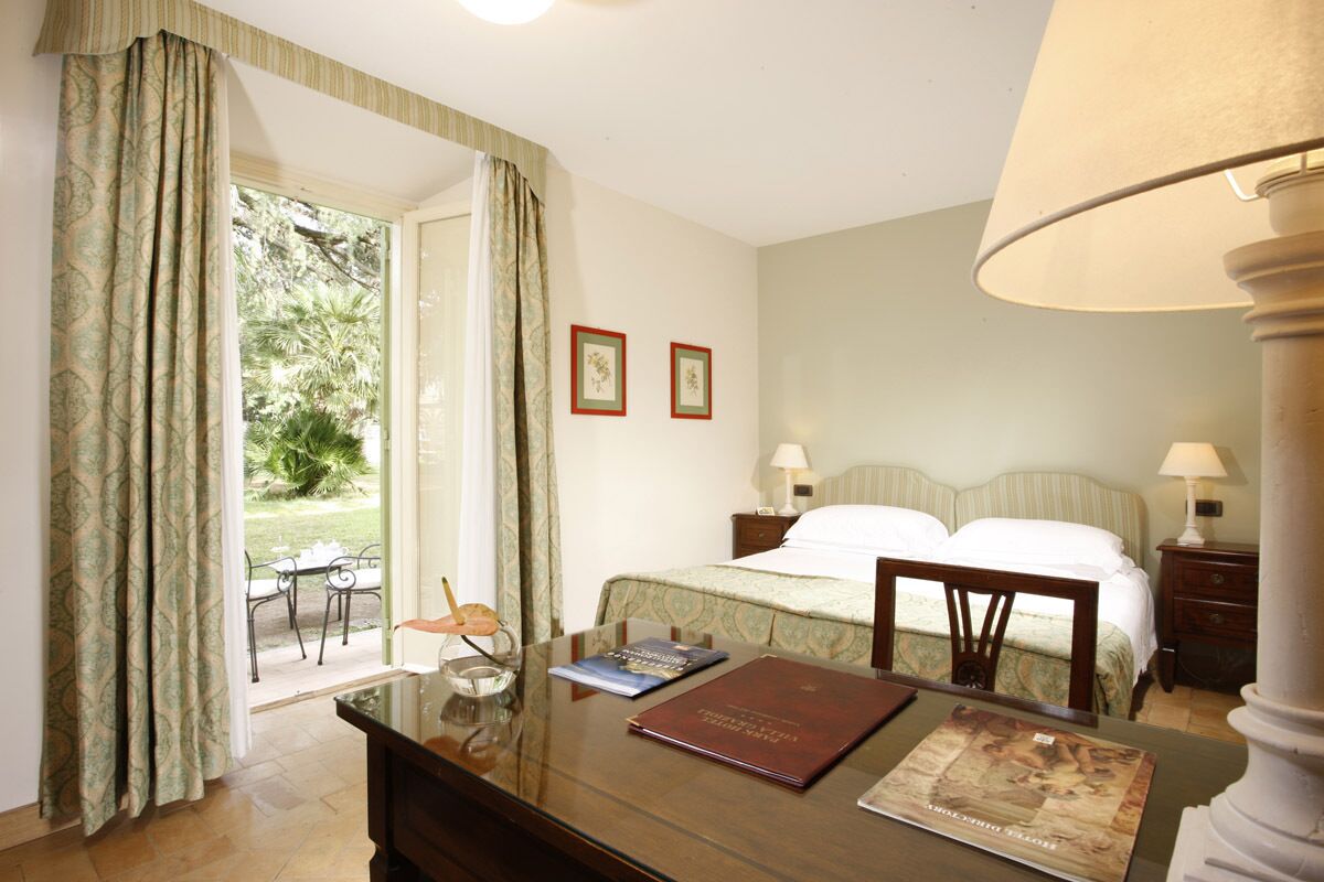 elite double room | 1 bedroom, down duvets, minibar, in-room safe