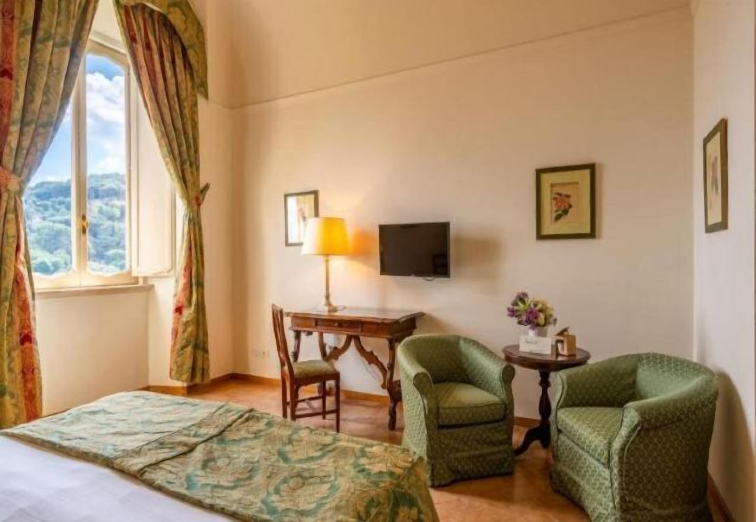 Down duvets, minibar, in-room safe, desk