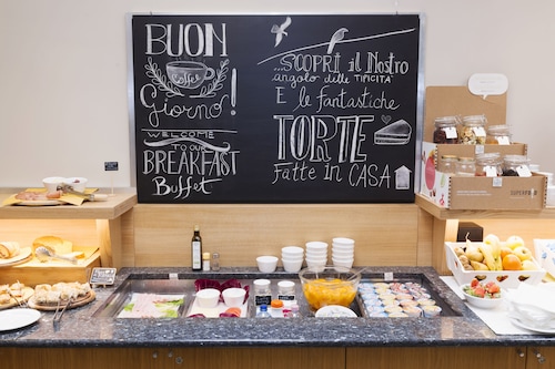 City Hotel & Suites Foligno