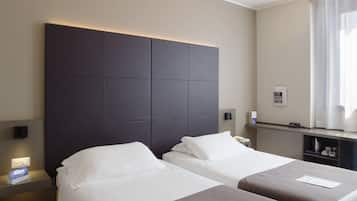 Chambre Supérieure avec lits jumeaux | Minibar, bureau, espace de travail pour ordinateur portable