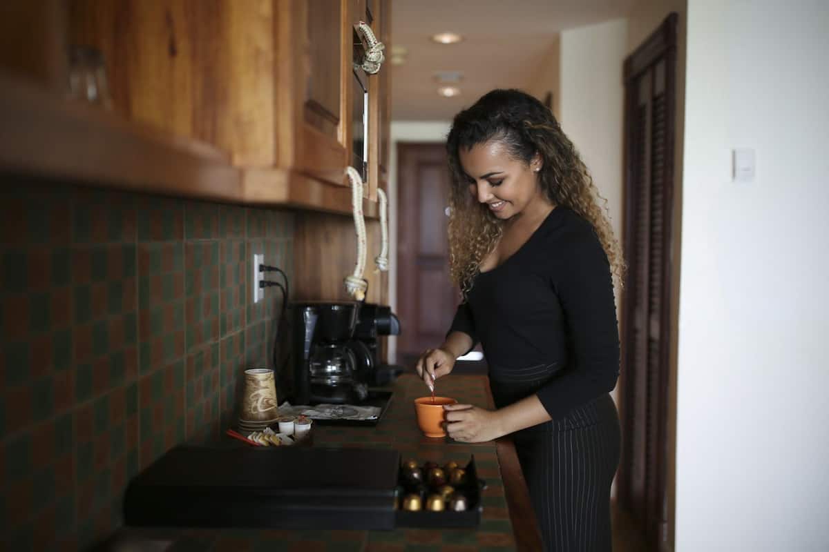 standard stateroom | private kitchen | microwave, electric kettle