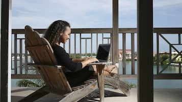 Standard Stateroom | Balcony view