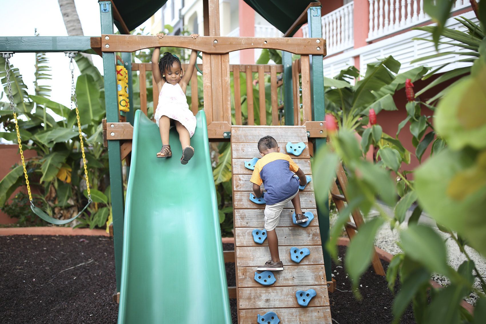 children’s play area – outdoor