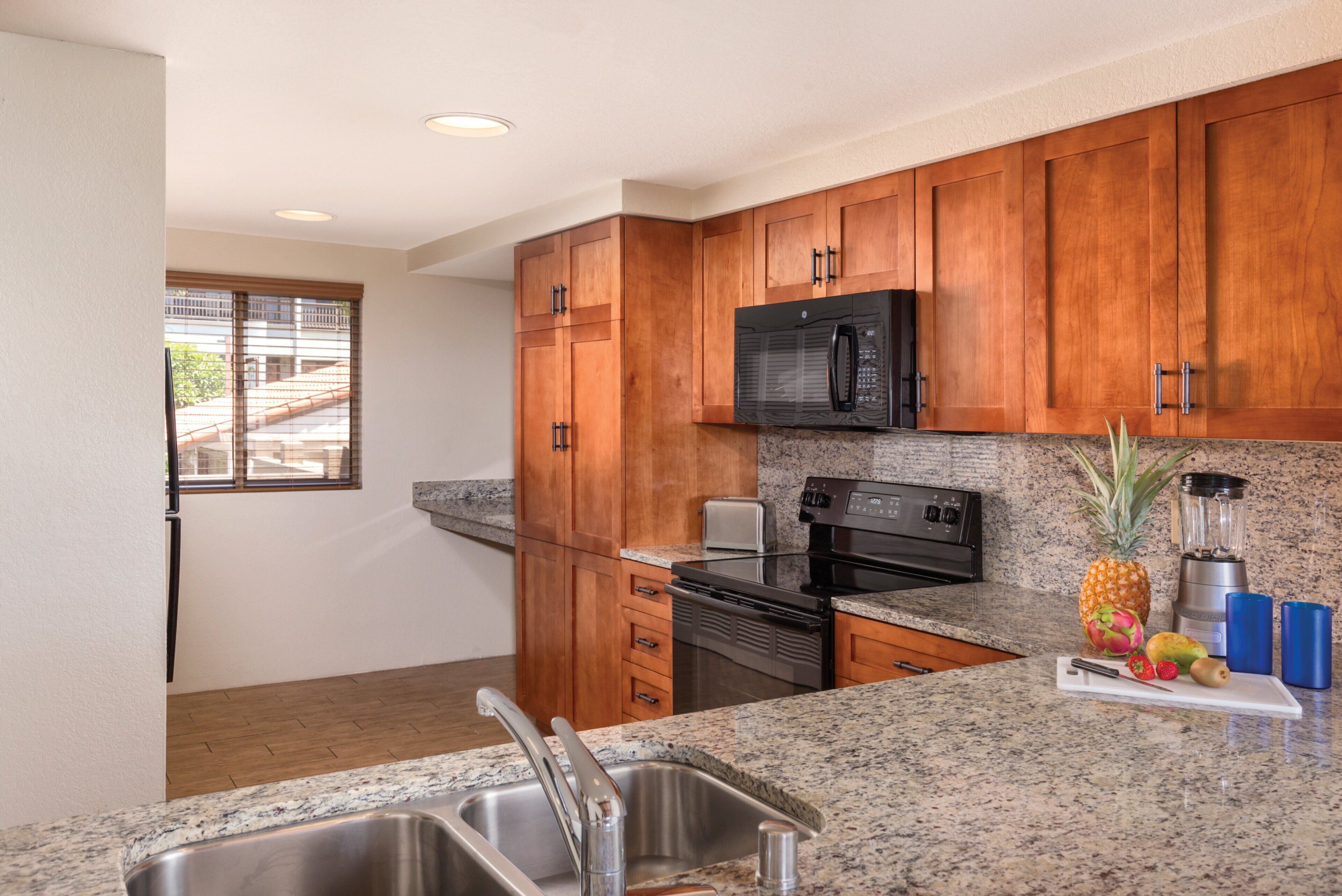 fridge, microwave, coffee/tea maker, cookware/dishes/utensils