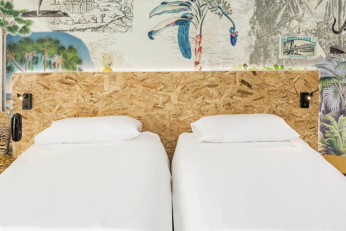 Chambre Standard avec lits jumeaux, 2 lits une place | Bureau, rideaux occultants, chambres insonorisées