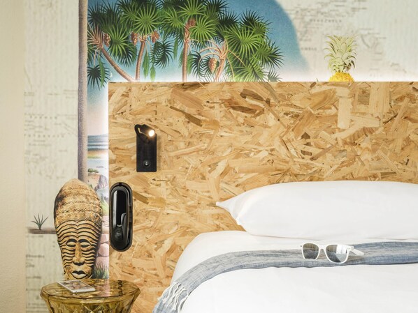 办公桌、遮光窗帘、隔音、熨斗/熨板