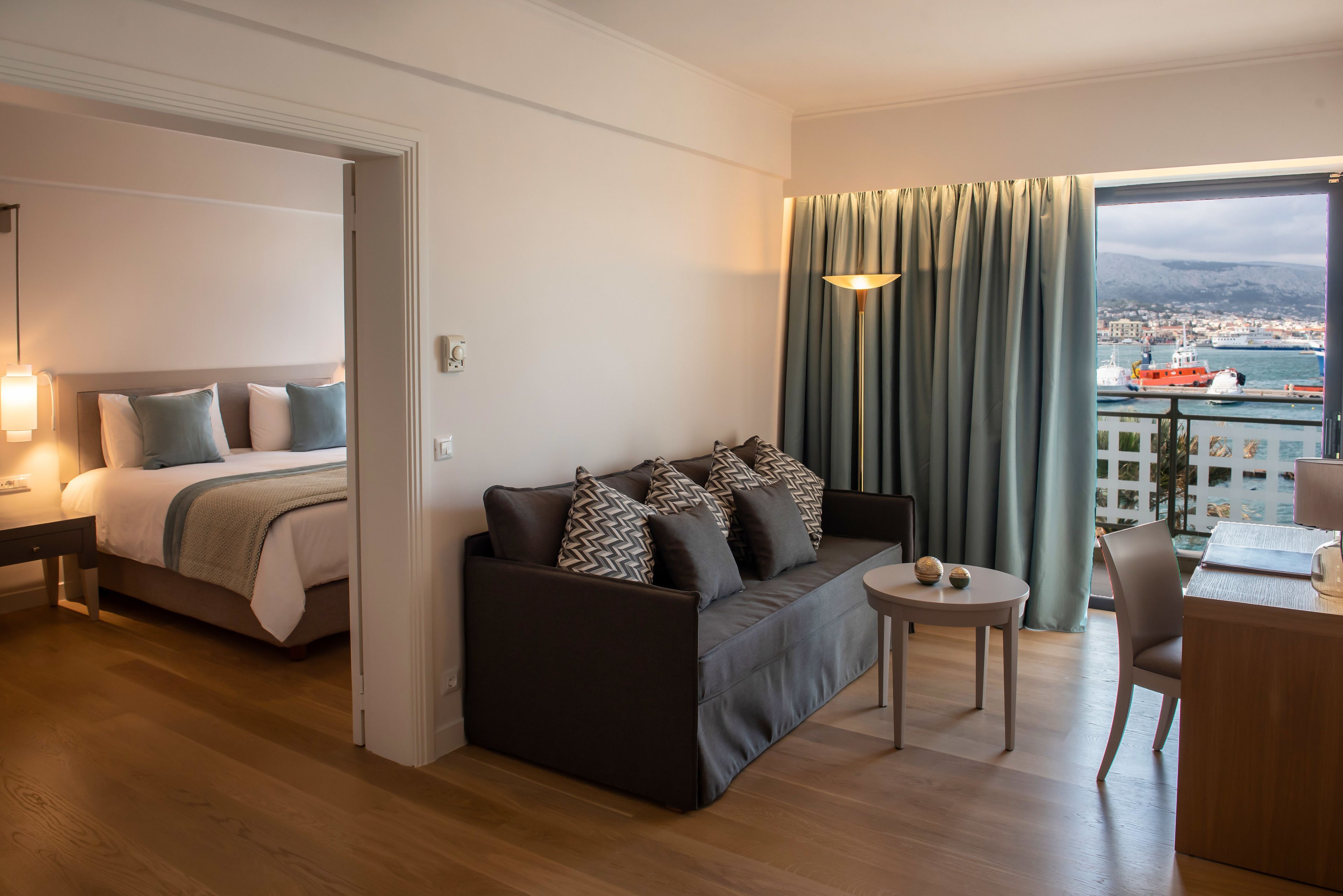 executive suite | living area | tv