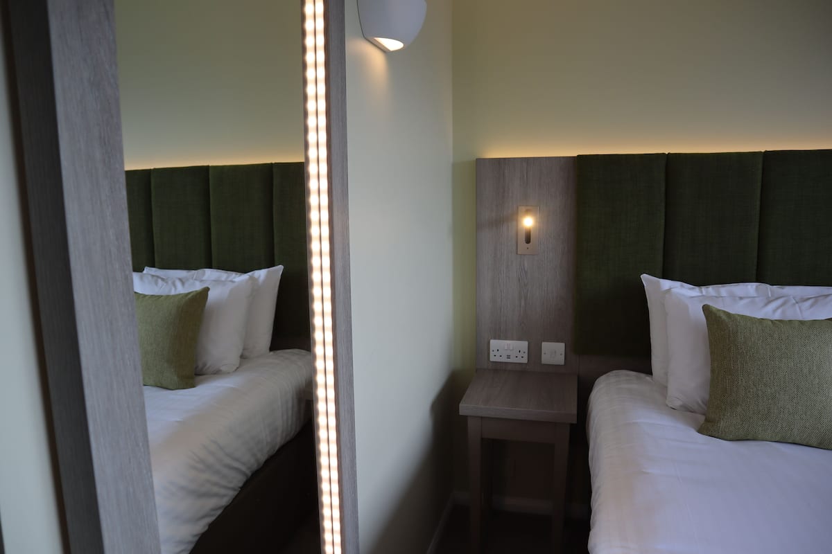 1 bedroom, desk, iron/ironing board, free WiFi