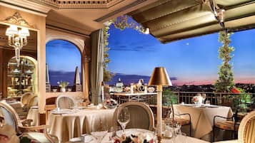 Lunch, dinner served; local and international cuisine, alfresco dining