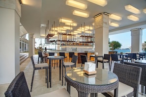 9 bars/lounges - Grand Lido Negril All-inclusive - Adults Only (Negril)