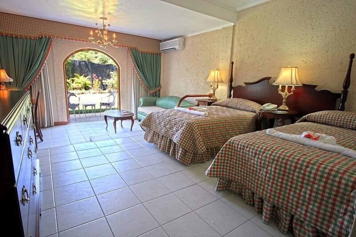 Deluxe Studio Suite, Ocean View