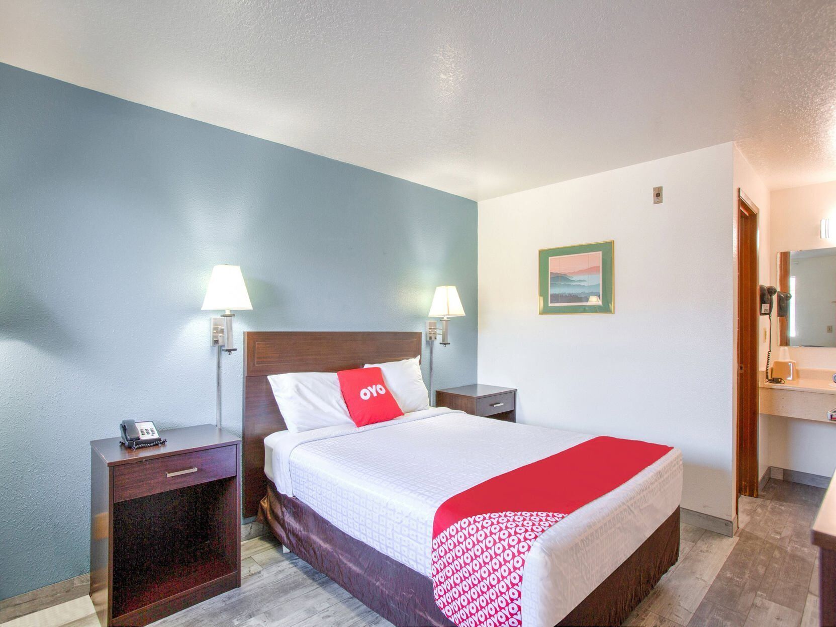 Desk, iron/ironing board, free WiFi, bed sheets