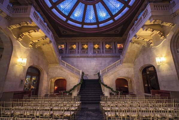 Banquet hall