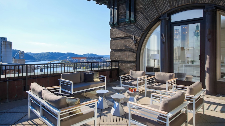 Renaissance Pittsburgh Hotel