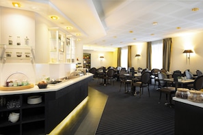 Daily buffet breakfast (EUR 18 per person)