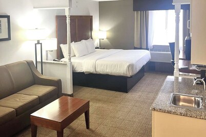 Comfort Inn & Suites Jackson North