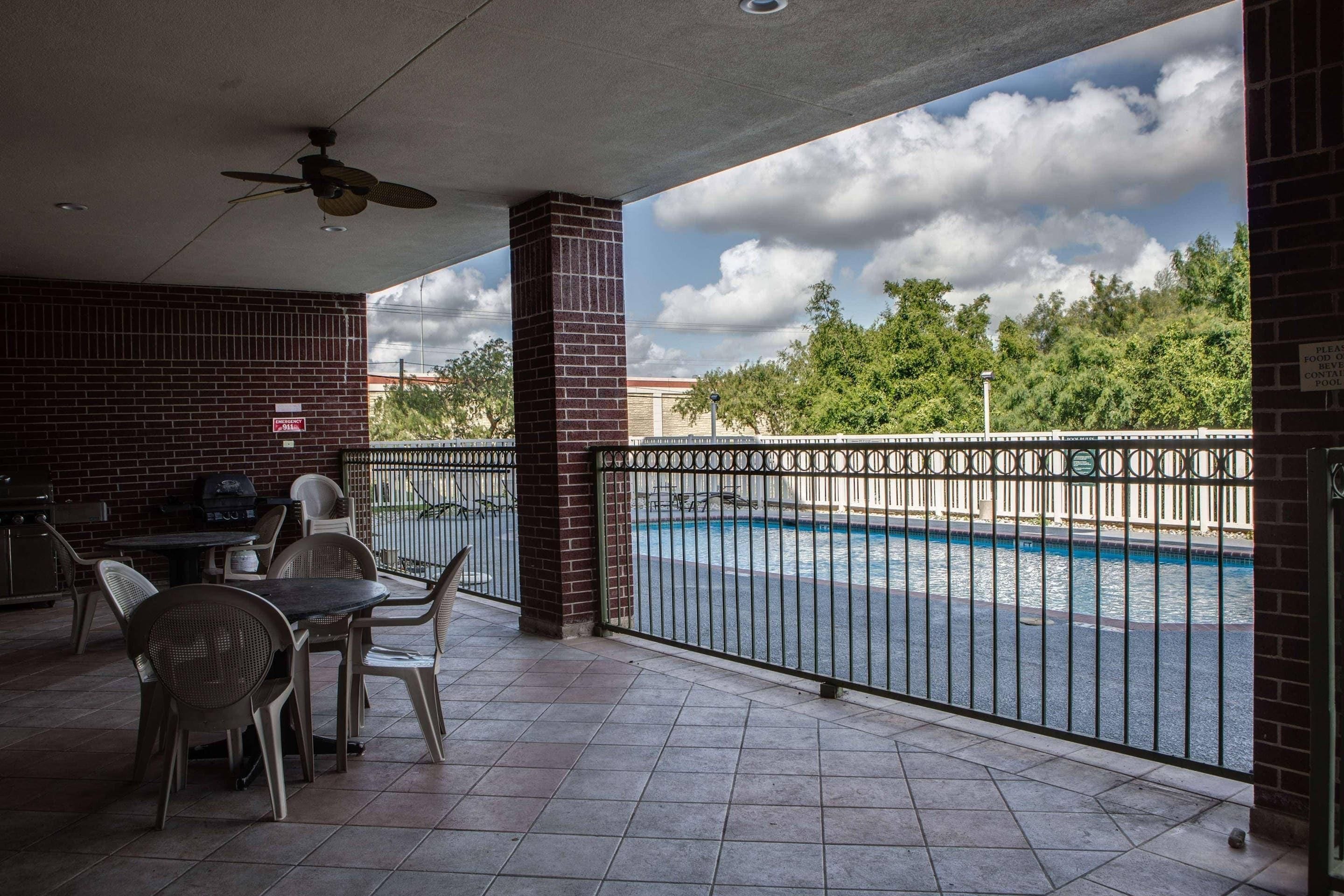 Outdoor pool, open 6:00 AM to 10:00 PM, sun loungers