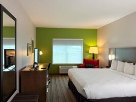 Ropa de cama de alta calidad, escritorio y cortinas blackout