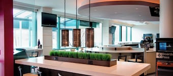 Courtyard by Marriott New York JFK Airport