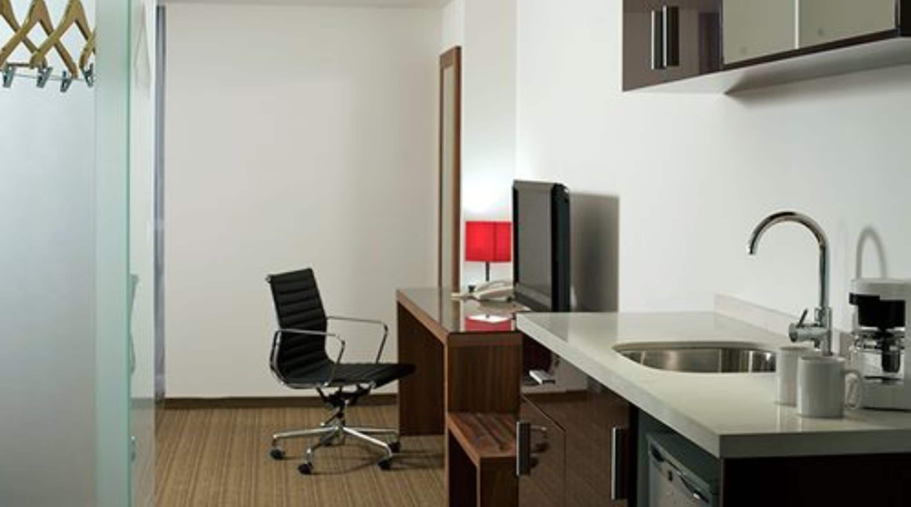 junior room, 1 king bed | private kitchenette | coffee/tea maker