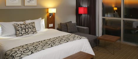 Junior-Zimmer, 1Â King-Bett | Hochwertige Bettwaren, Daunenbettdecken, Select-Comfort-Betten