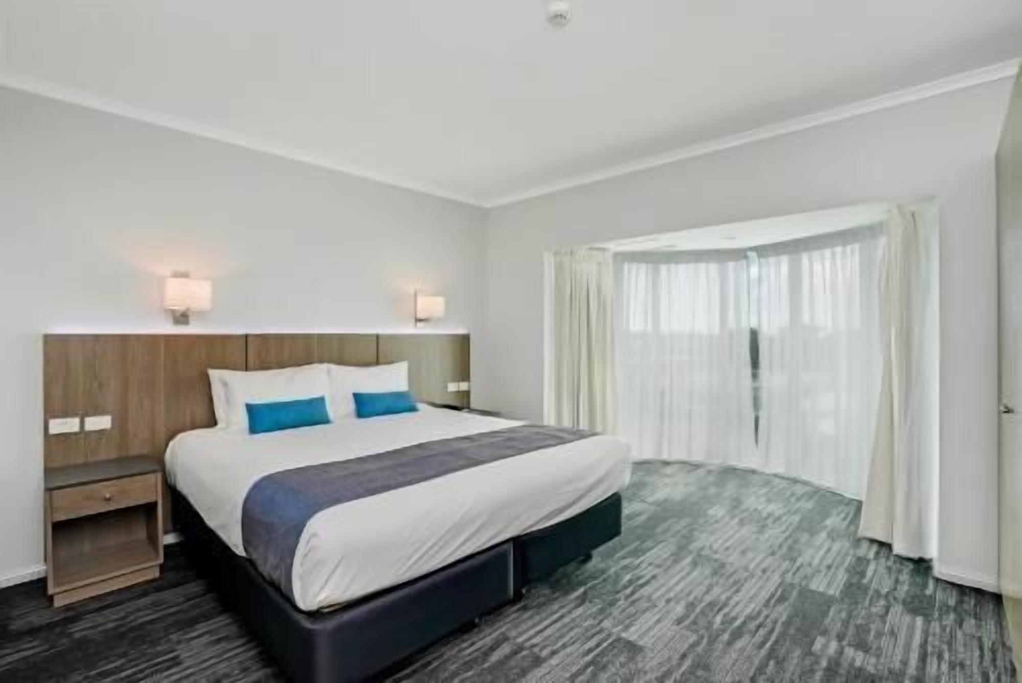 1 habitación, minibar, caja de seguridad en la habitación y escritorio 