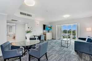 Suite | 1 bedroom, minibar, in-room safe, desk